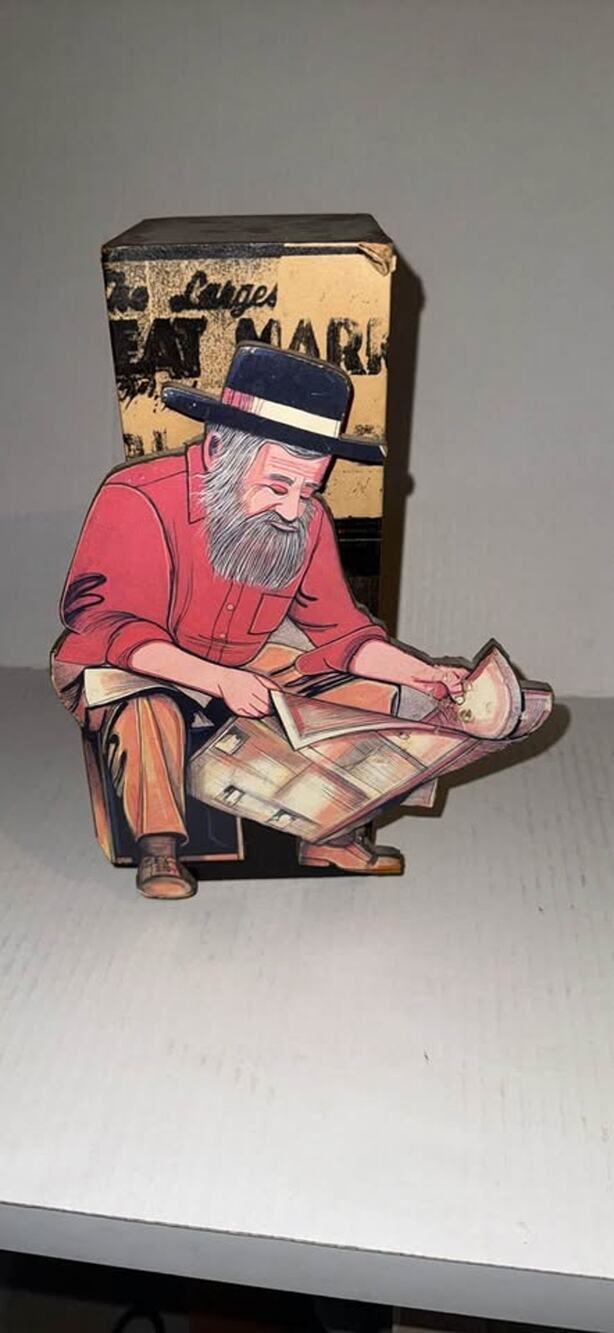RARE! Irwin H. Brown Dimensional
Wood Fiddler on the Pot Music
Box
